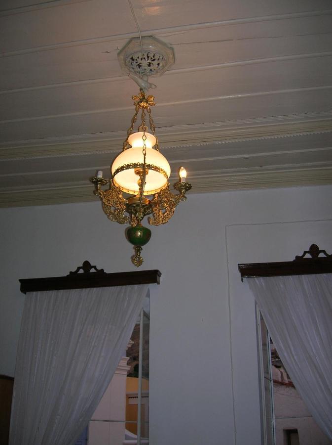 Marthas Traditional House Сими Экстерьер фото
